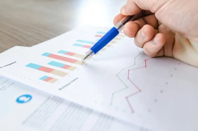 Business reporting and analytics